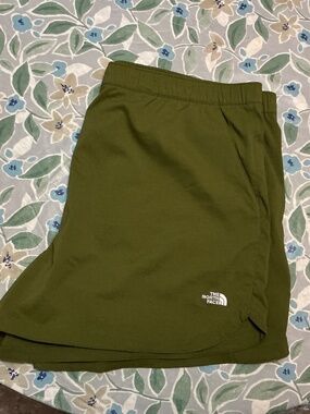 Women’s north face xxl shorts flash dry xd forest olive green
